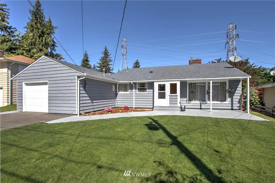 1062 NE 188th ST, Shoreline, WA 98155