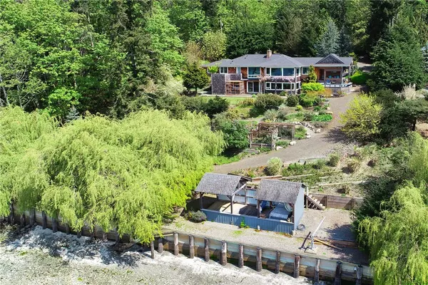 Vashon, WA 98070,27225 Hake RD SW