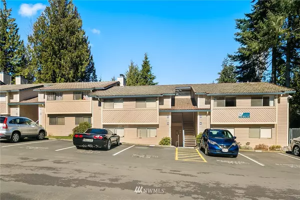 17532 150th CT SE #M-12, Renton, WA 98058