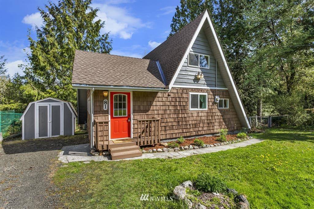 81 E Snowcap DR, Belfair, WA 98528