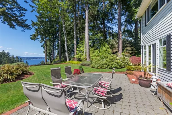 Mukilteo, WA 98275,4930 Island View LN