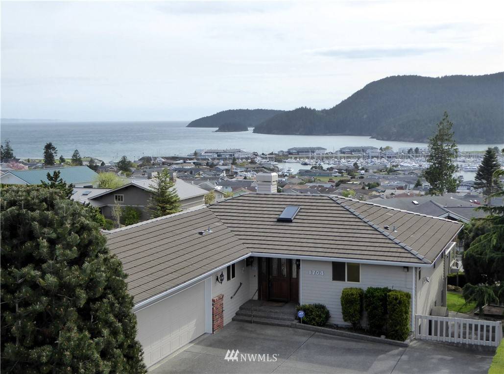 1704 Tartan PL, Anacortes, WA 98221