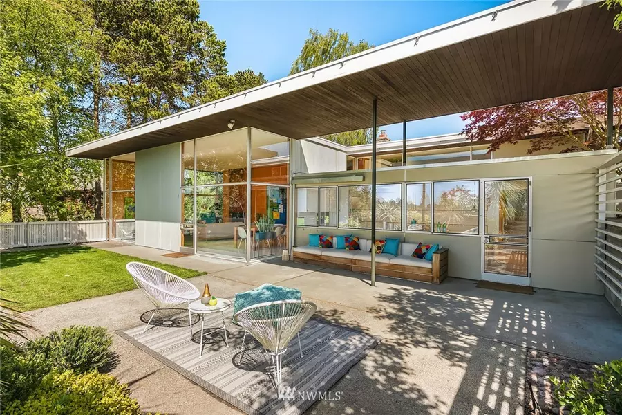 3455 38th AVE W, Seattle, WA 98199