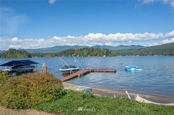 33635 South Shore DR, Mount Vernon, WA 98274