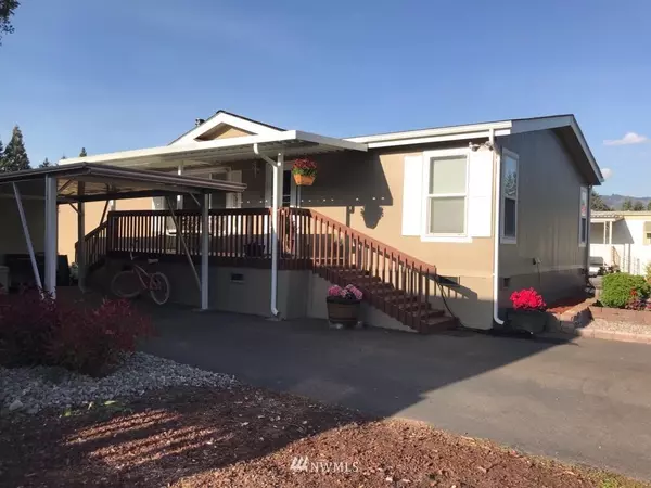 903 Mt Villa DR, Enumclaw, WA 98022