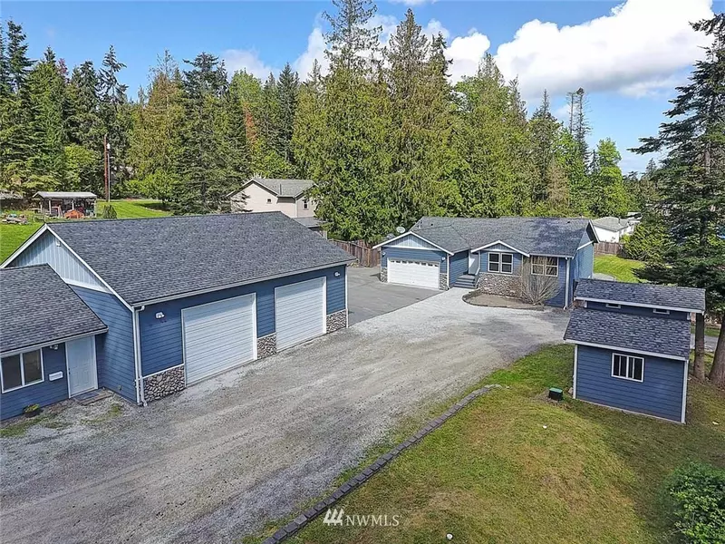 2086 Firwood LN, Camano Island, WA 98282