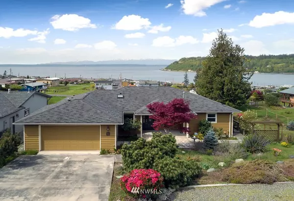 Clinton, WA 98236,8180 Whidbey DR