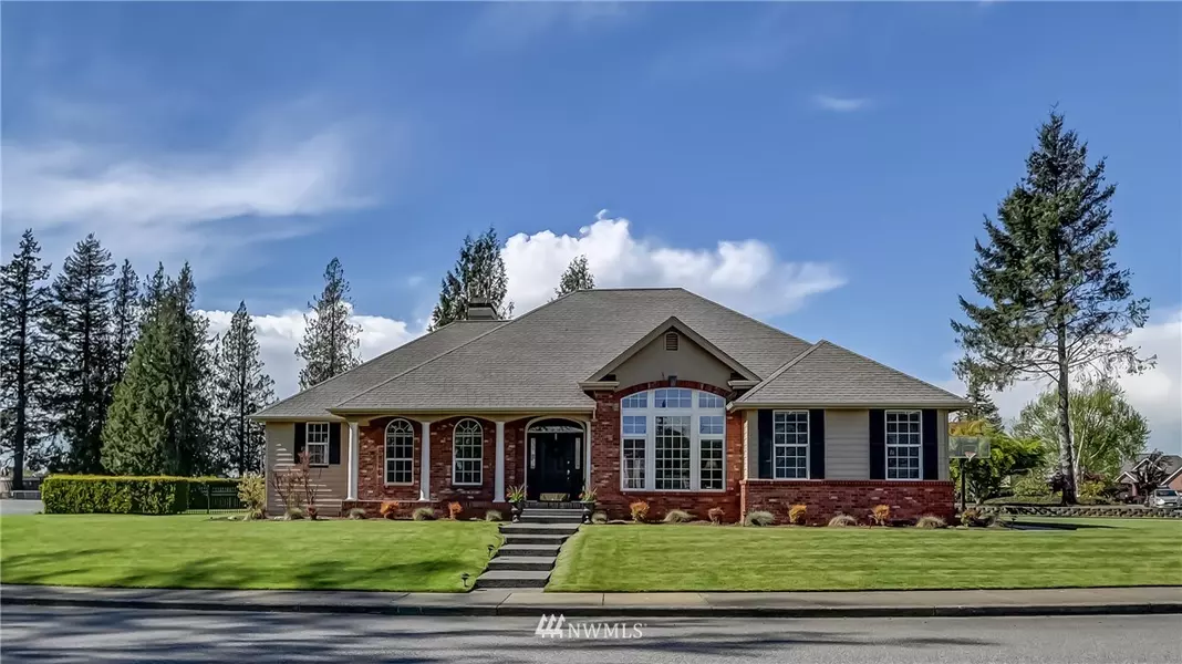 1261 Edgewater LN, Lynden, WA 98264