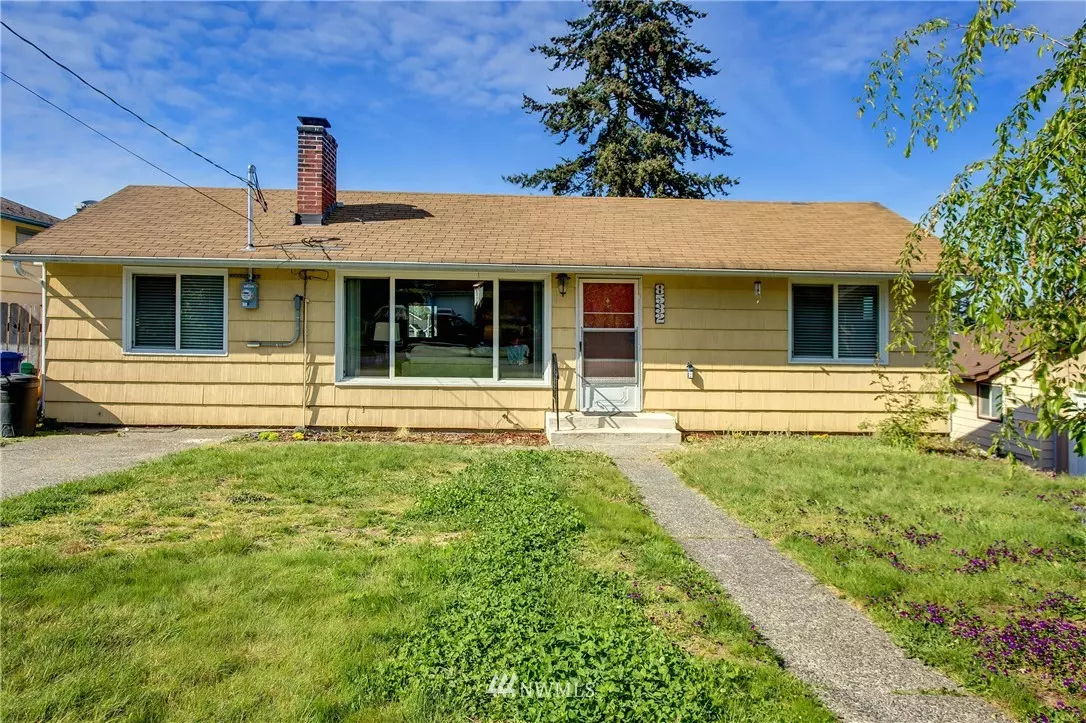 Seattle, WA 98178,8532 S 123rd PL