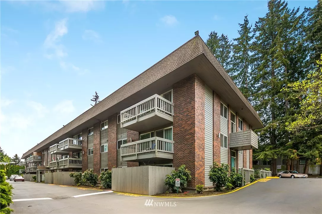 Lynnwood, WA 98036,5710 200th ST SW