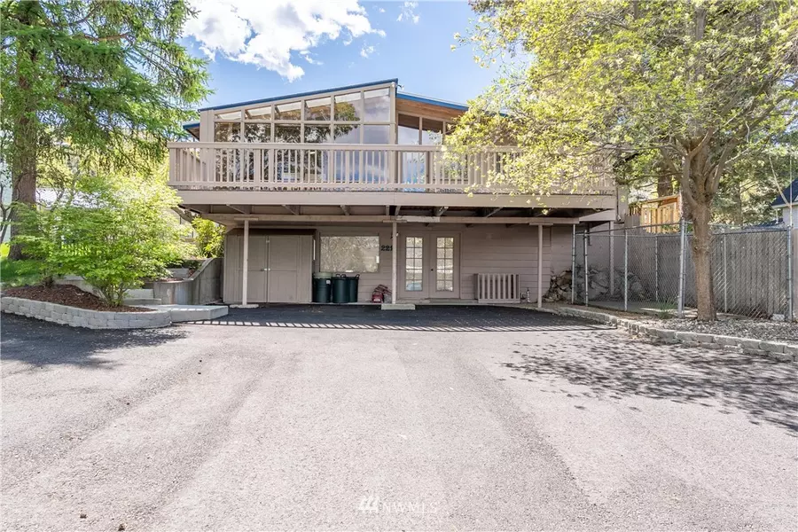 2211 W Prospect ST, Chelan, WA 98816