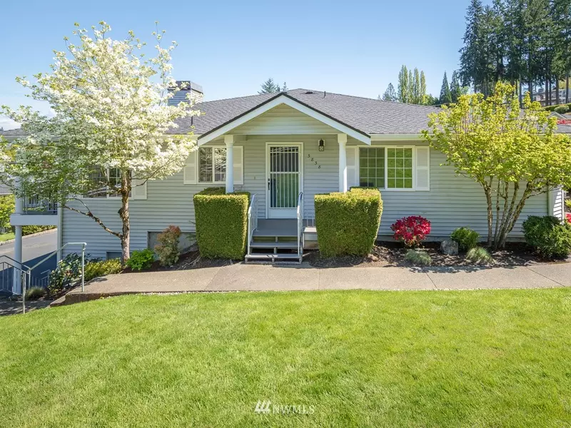 3838 Spadoni Ln #8-A, Gig Harbor, WA 98335