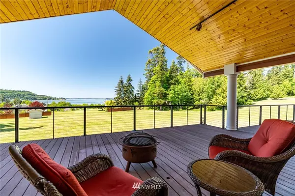 1280 Olsen RD, Camano Island, WA 98282