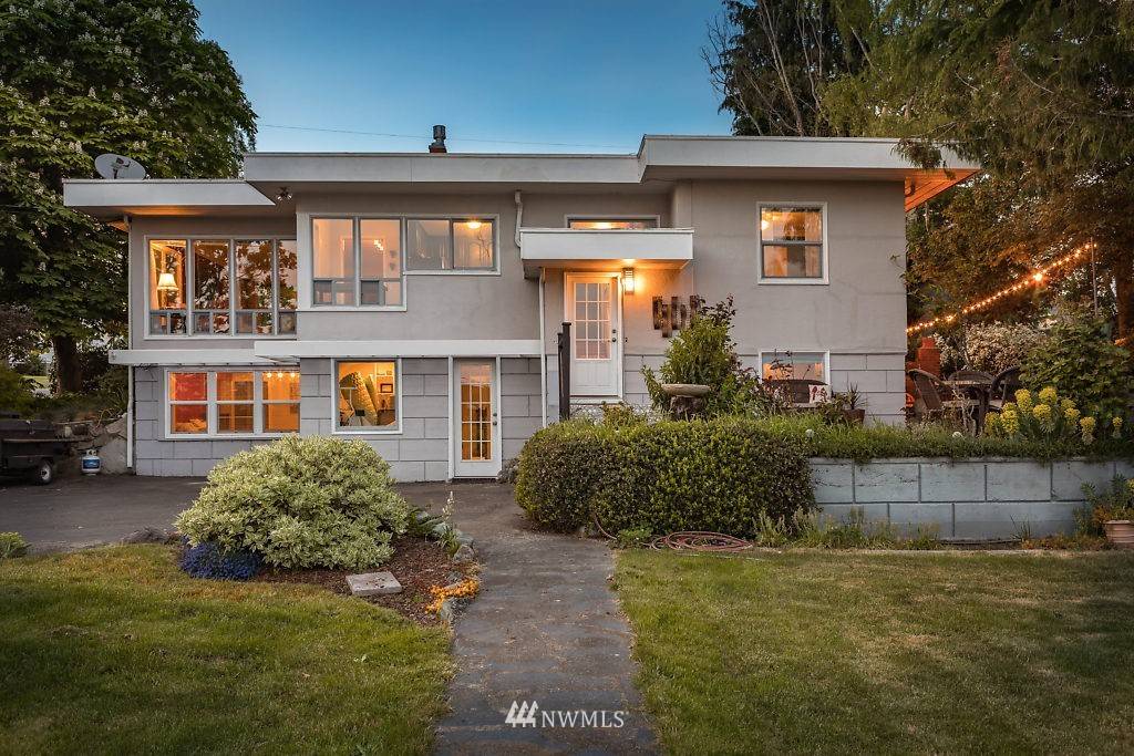1323 SE 8th AVE, Oak Harbor, WA 98277