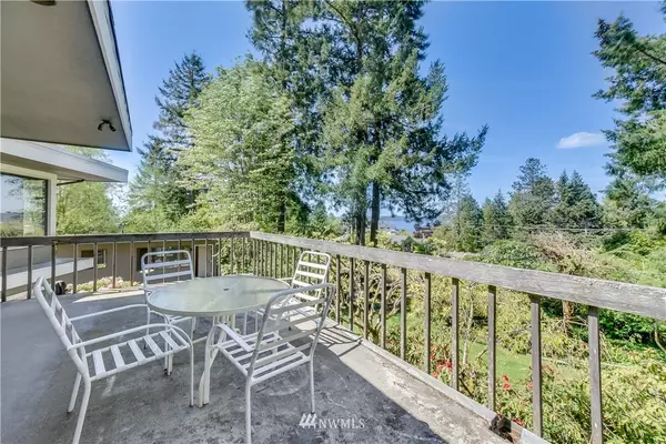 Normandy Park, WA 98166,19640 marine view DR SW