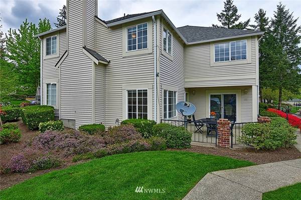 10909 Avondale RD NE #J139, Redmond, WA 98052