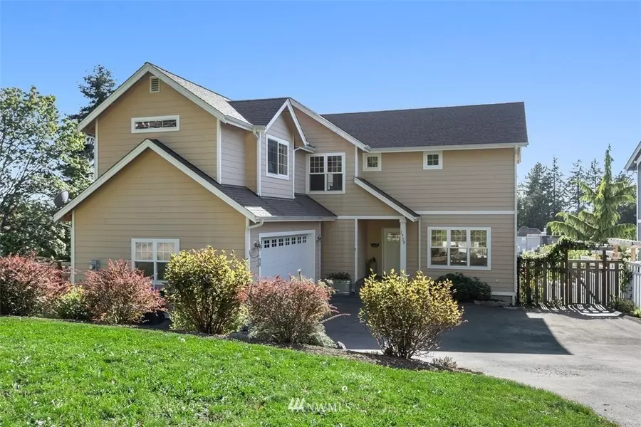 1725 Parkview DR NE, Bainbridge Island, WA 98110