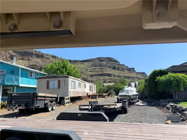 533 SW River DR, Quincy, WA 98848