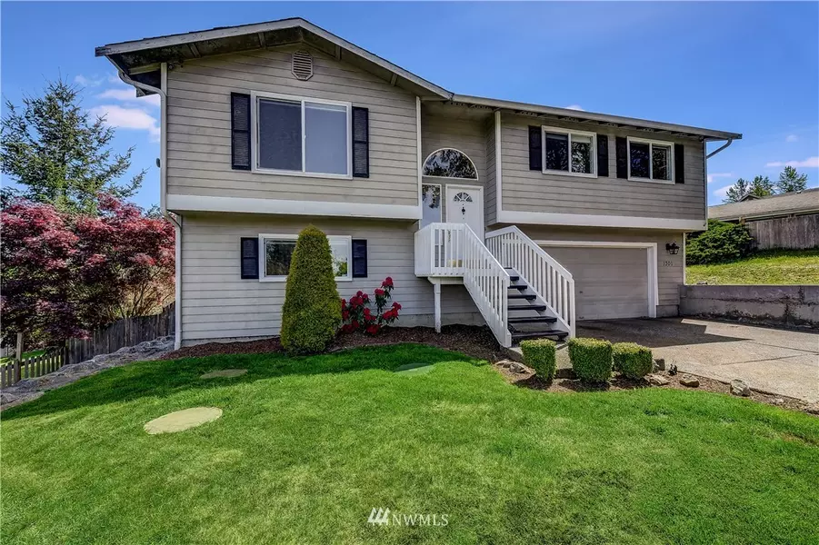 1301 115th DR SE, Lake Stevens, WA 98258