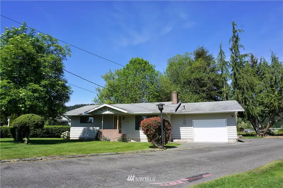 5607 Parker RD E, Sumner, WA 98390