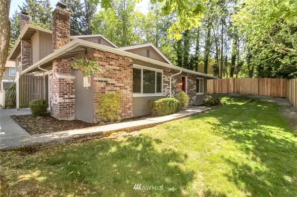 2131 SW 318th PL #A, Federal Way, WA 98023