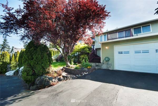 10129 63rd PL W, Mukilteo, WA 98275