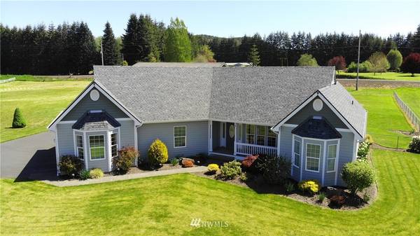 18 Goldau RD, Raymond, WA 98577