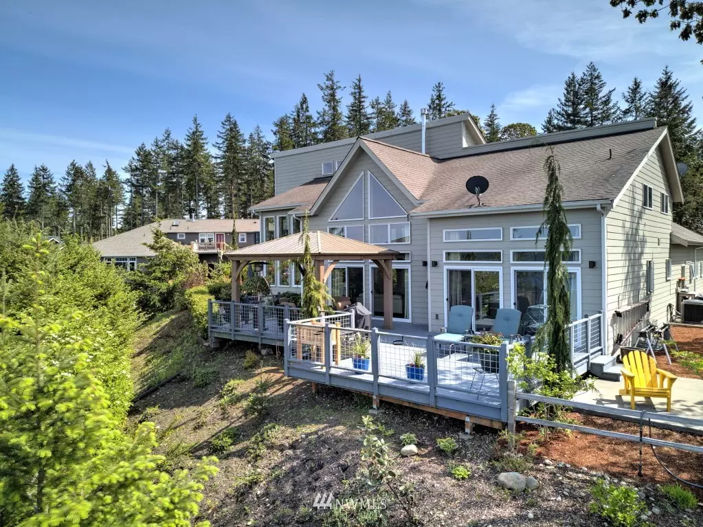 Union, WA 98592,351 E Alderbrook Ridge DR