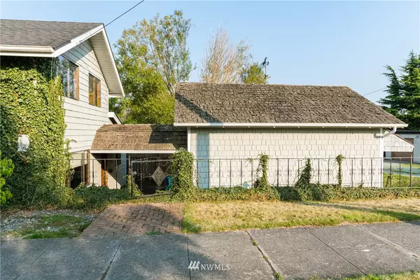 1419 10th ST, Anacortes, WA 98221