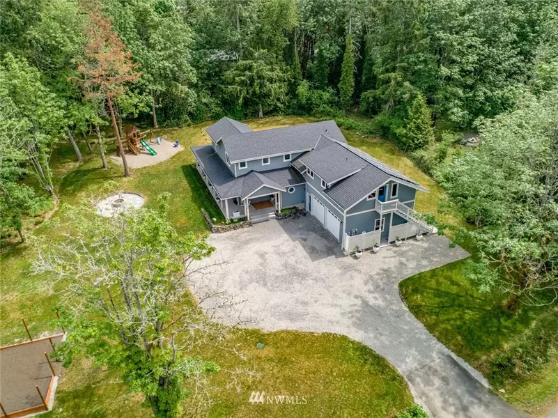 4684 Blakely CT E, Bainbridge Island, WA 98110