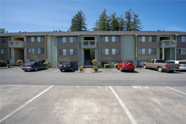 1780 W Sunn Fjord LN #E204, Bremerton, WA 98312