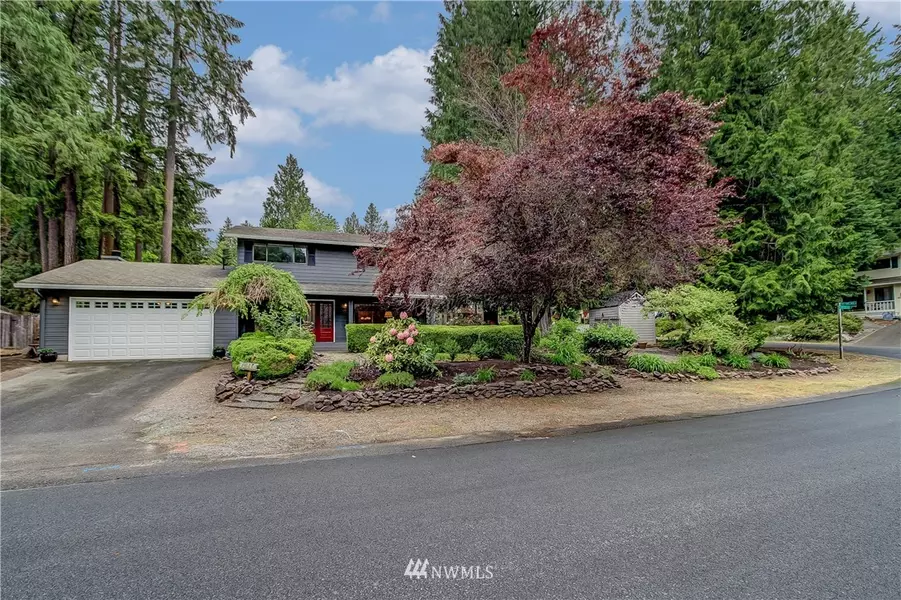19612 NE 162nd ST, Woodinville, WA 98077