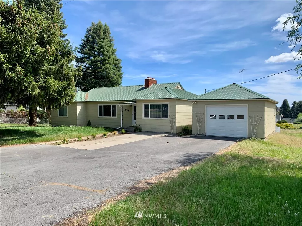 Almira, WA 99103,122 N 6th ST