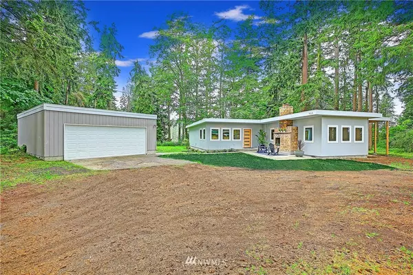 Camano Island, WA 98282,923 NW Camano DR