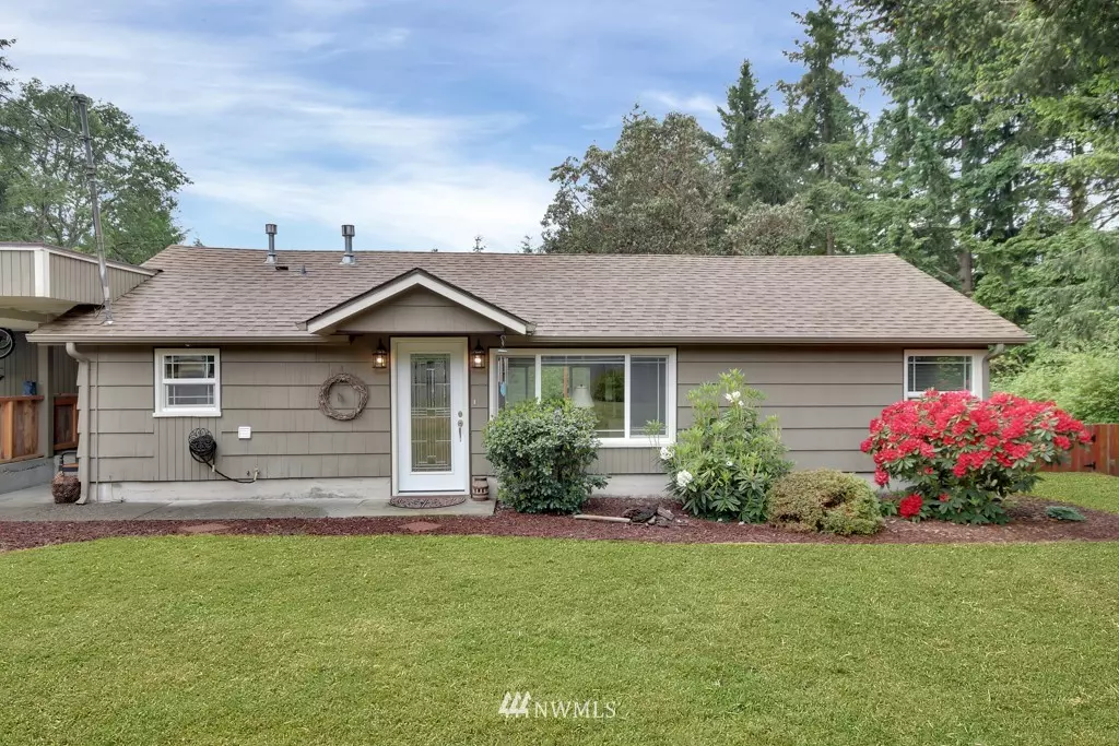 University Place, WA 98466,3904 Sunset DR W