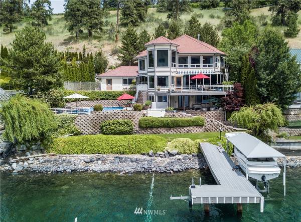 3501 Chelan BLVD, Manson, WA 98831