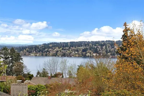 15602 36th AVE NE, Lake Forest Park, WA 98155