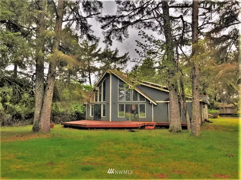 154 Octopus AVE NE, Ocean Shores, WA 98569