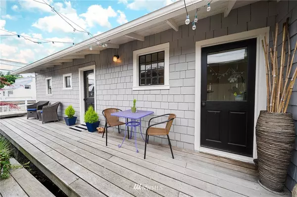 2818 Boyer AVE E #6, Seattle, WA 98102