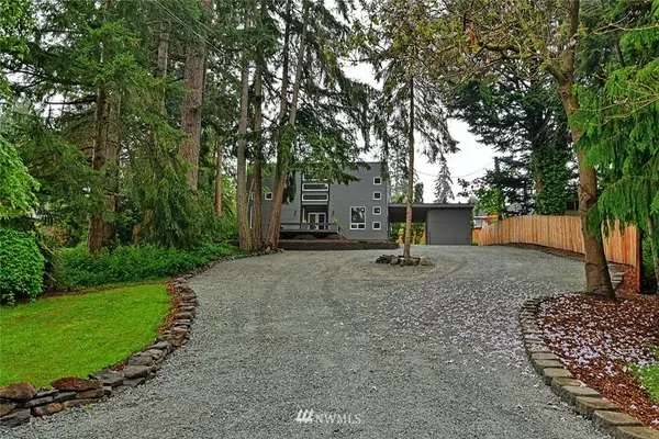 1606 Lake Drive, Camano Island, WA 98282