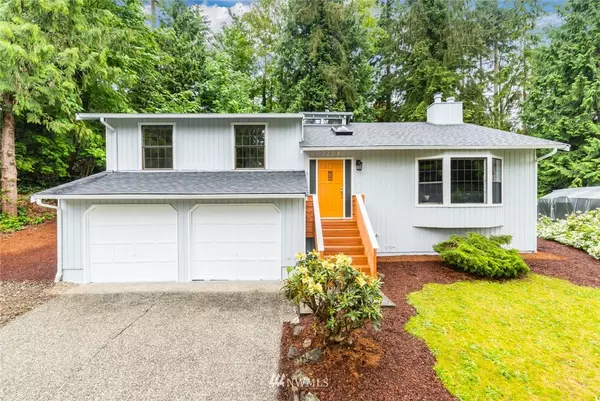 22318 34th PL W, Brier, WA 98036