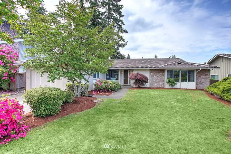 15821 SE 171st PL, Renton, WA 98058