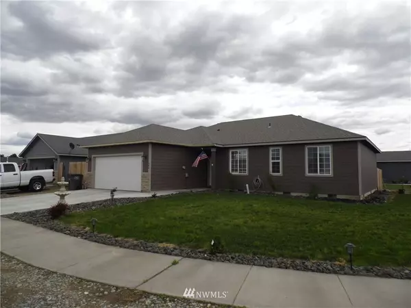 660 N Coventry LN, Othello, WA 99344