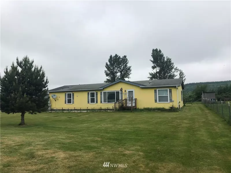 184 Quiet Acres DR, Onalaska, WA 98570