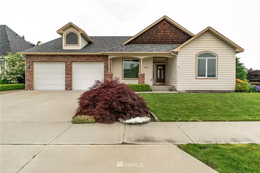 402 Dogwood LN, Wenatchee, WA 98801