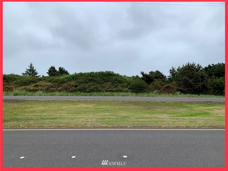 680 Ocean Shores BLVD SW, Ocean Shores, WA 98569