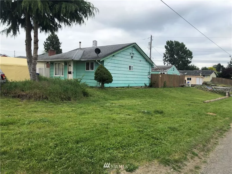 702 E 54th S, Tacoma, WA 98404