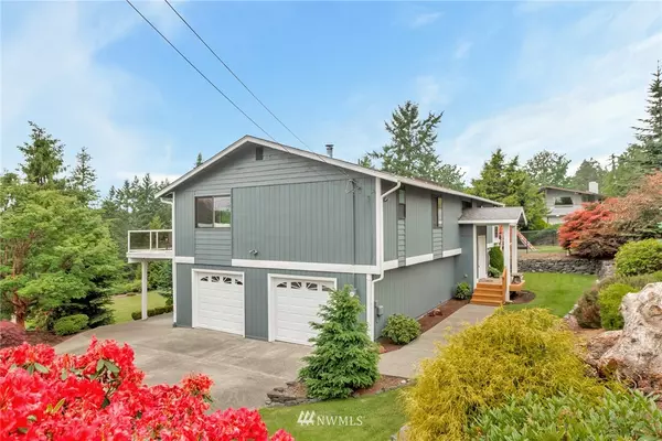 4602 W Maple Lane CIR NW, Gig Harbor, WA 98335