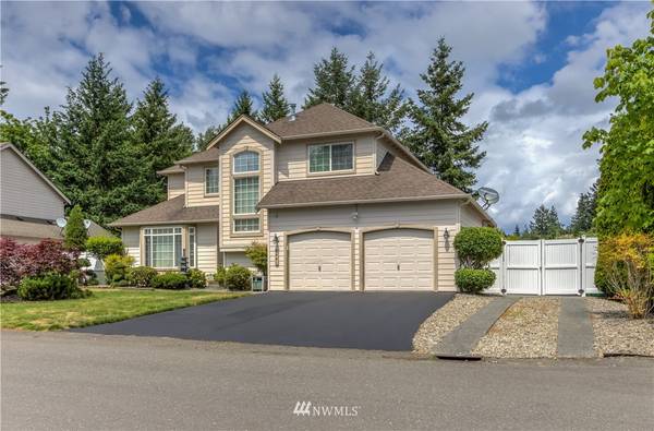 6441 Grand Pine LOOP NE, Bremerton, WA 98311