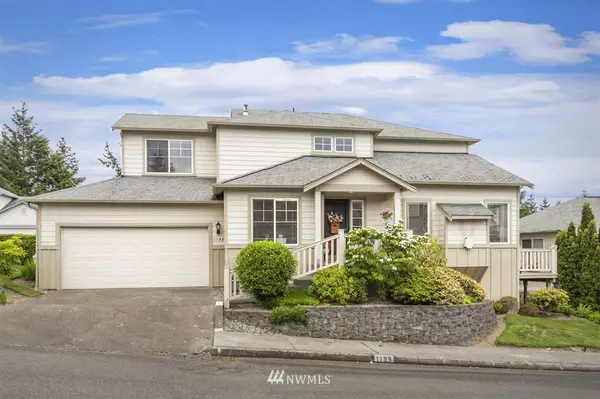 1199 NW Seastar LN, Silverdale, WA 98383